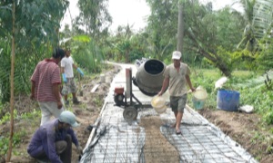 Cấp ủy các xã ở Cà Mau lãnh đạo thanh niên tham gia xây dựng nông thôn mới